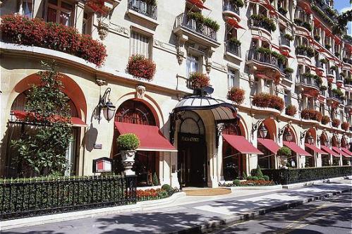 exterior plaza athenee